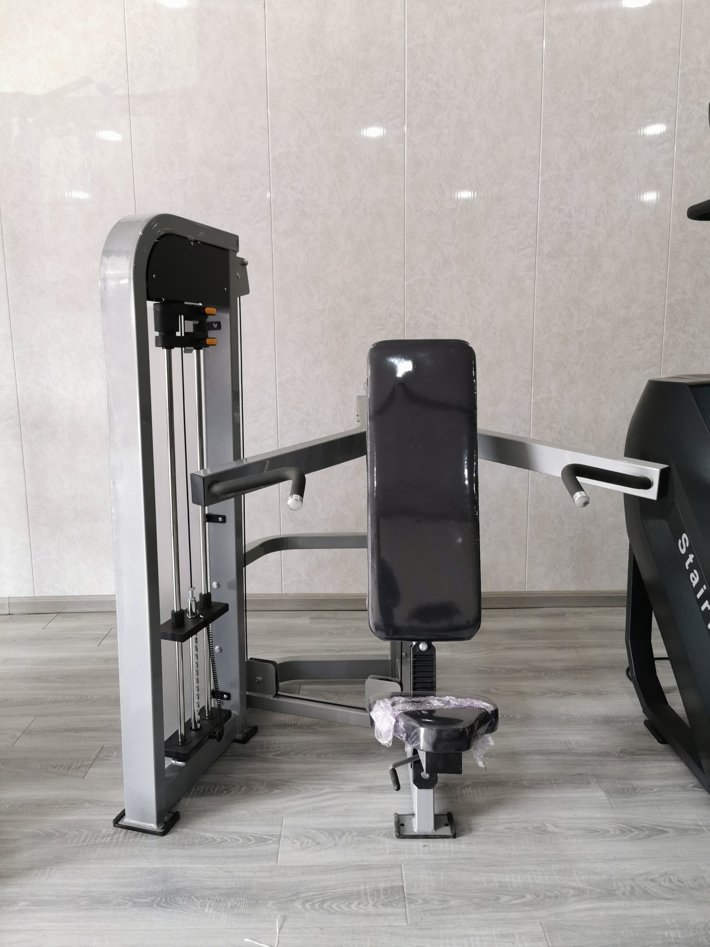 Pro-Line Series Seated Shoulder Press