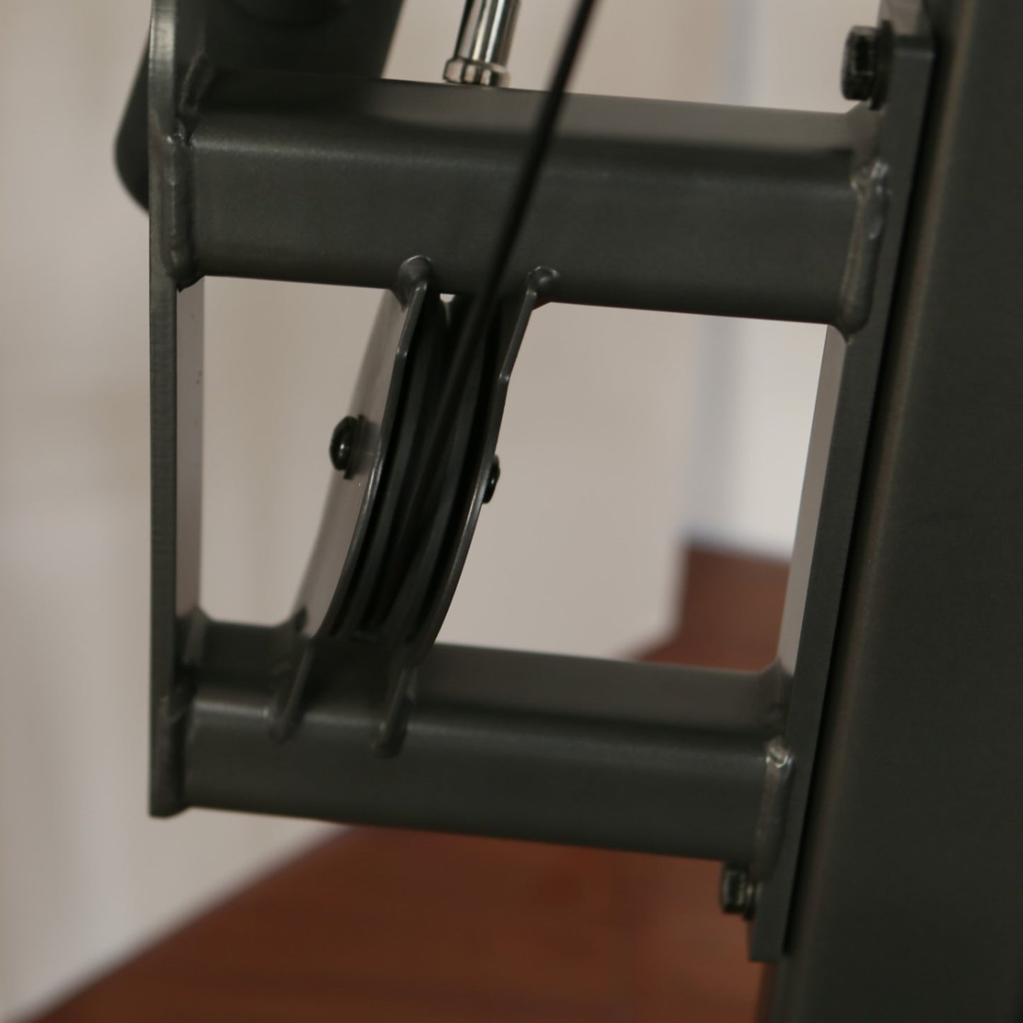 LAT PULLDOWN