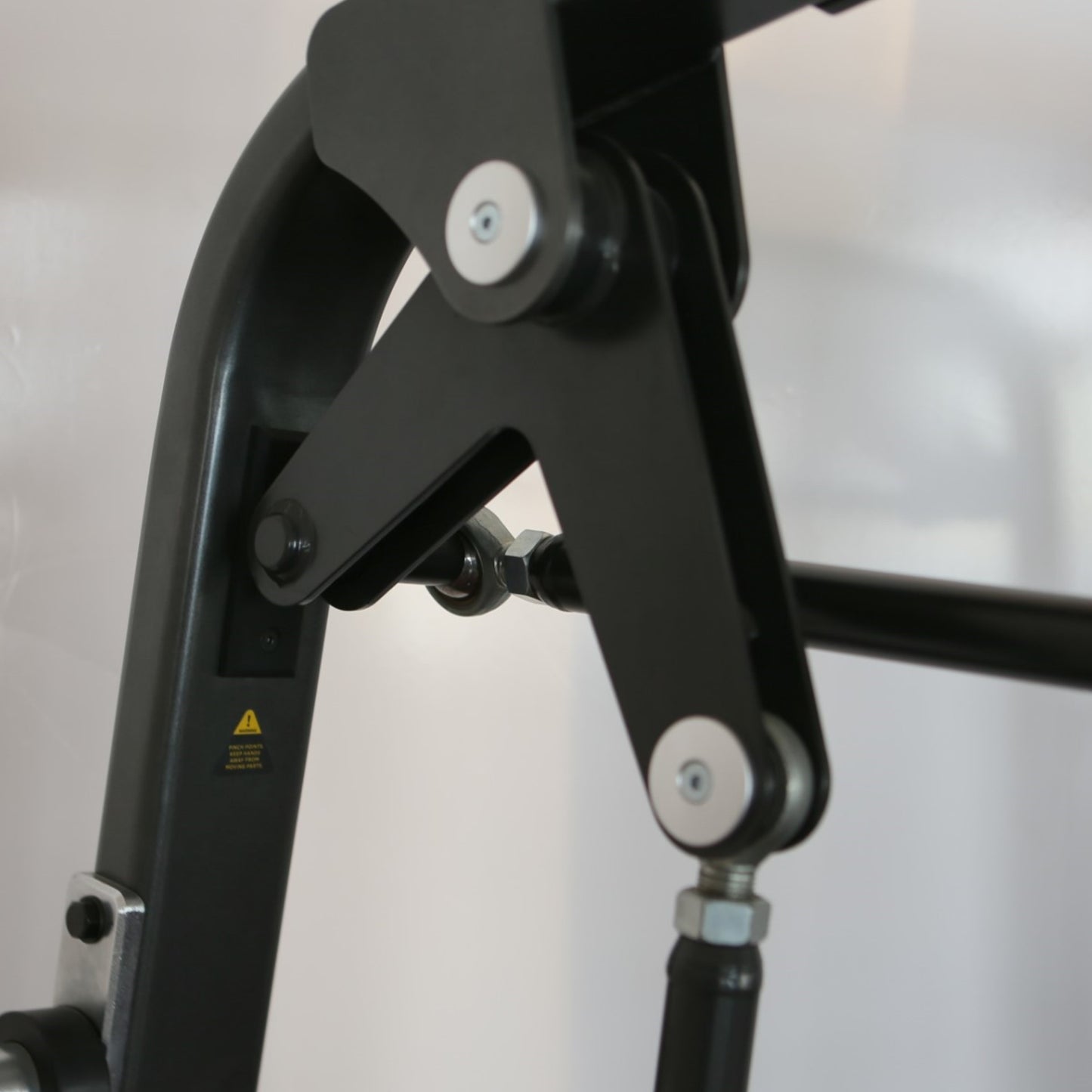 CHEST PRESS PLATE LOADED