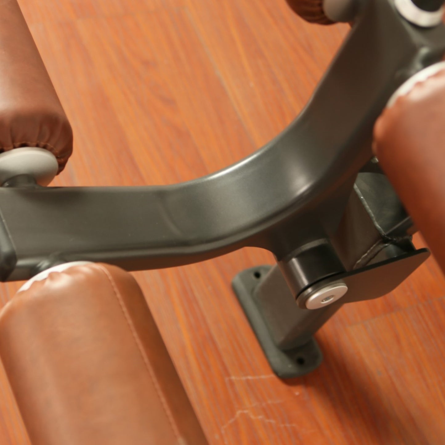 DECLINE BENCH PRESS